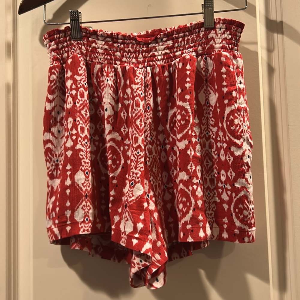 Knox Rose Aztec Print PullOn wide elastic ruffle waistband Shorts pockets S